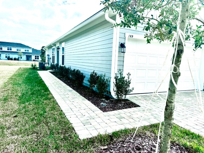 Building Photo - 169 Silver Myrtle Ct