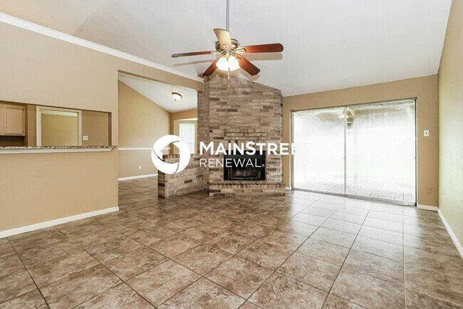 Foto del edificio - 4 Bedroom Pet-Friendly Home in Houston, TX with Main Street Renewal