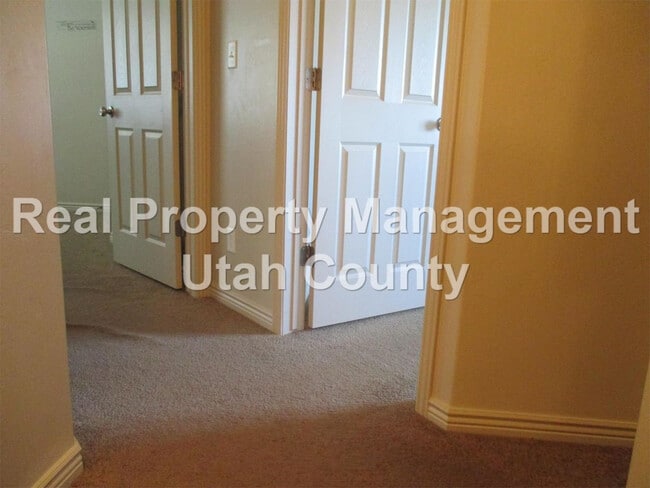Building Photo - Spanish Fork Home