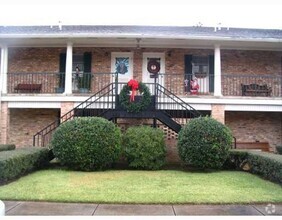 Building Photo - 1250 Dorchester Dr