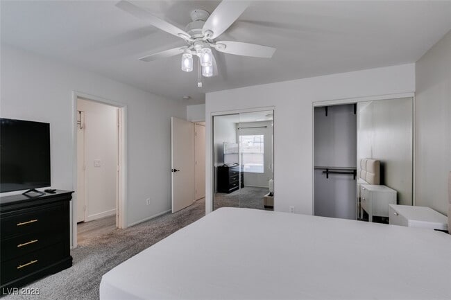 Foto del edificio - 6341 W Haleh Ave