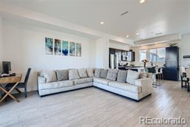 Foto del edificio - 1681 West 67th Cir