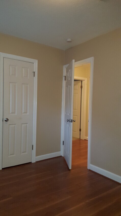 2nd Bedroom - 4907 Canterbury