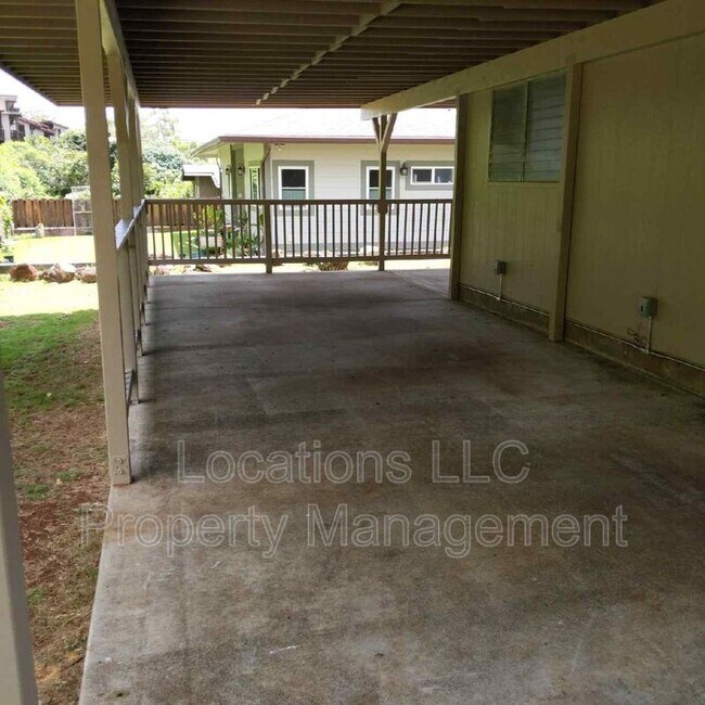 Building Photo - 1553 Oili Loop
