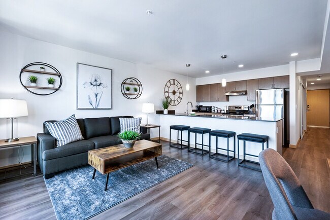 Building Photo - 1715 S McClellan St