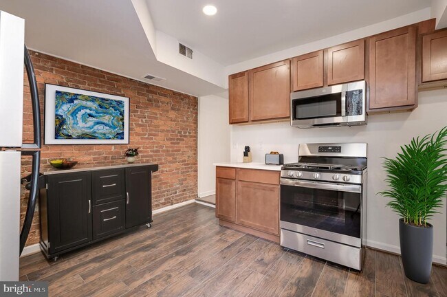 Foto del edificio - 531 3rd St NE