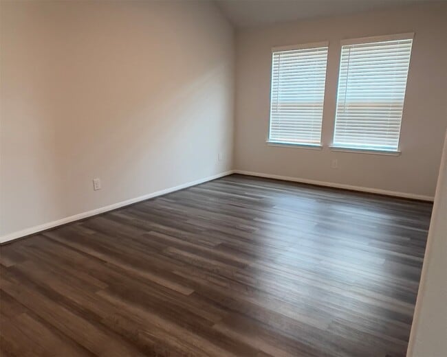 Building Photo - 2450 Goddard Grn Dr