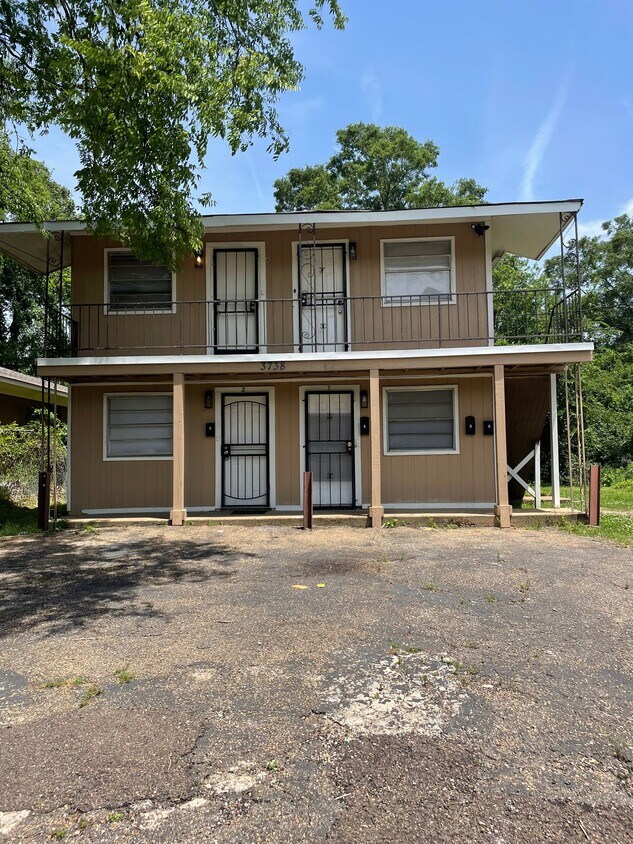 Primary Photo - 3738 Bailey Ave