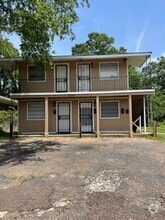 Building Photo - 3738 Bailey Ave