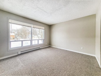 Building Photo - Wellington Court