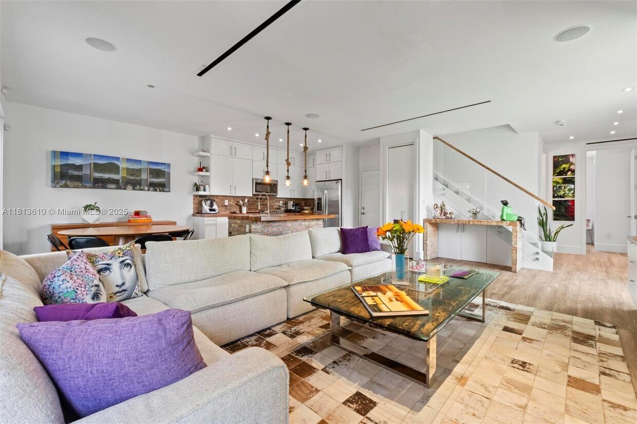 Foto principal - 15484 NW 91st Ct