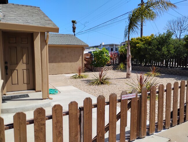 Foto del edificio - 1217 Lowell St