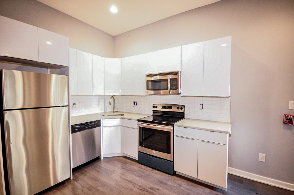 Foto principal - 4049 Spring Garden St