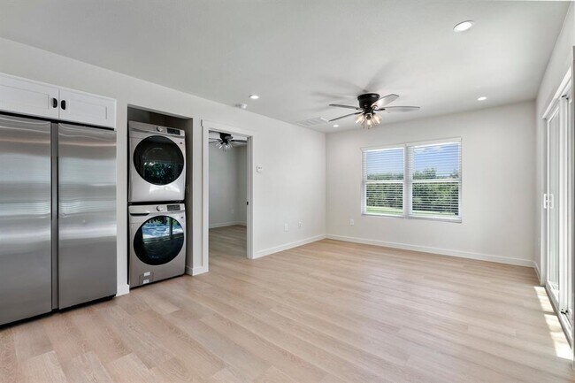 Foto del edificio - 515 E 39th St