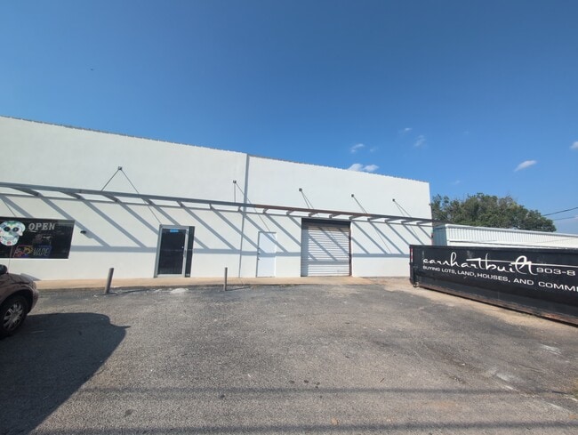 Building Photo - 2531 W Morton St