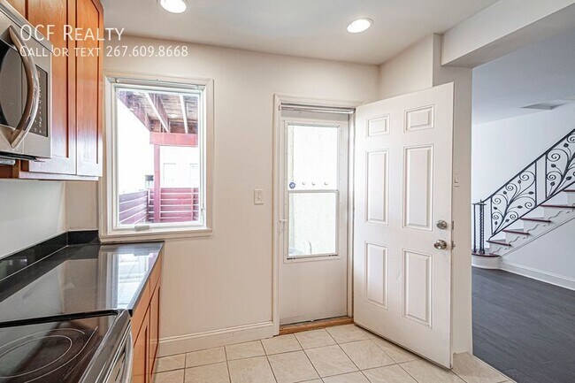 Building Photo - 2 Bed Fishtown Townhouse