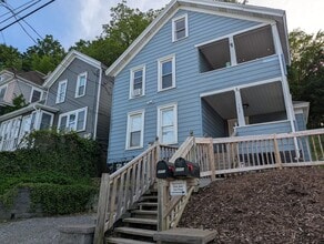 Building Photo - 302 Caroline Ave