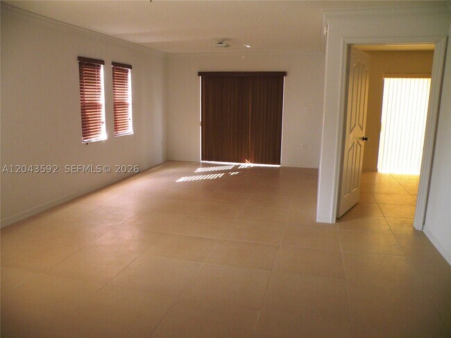 Foto del edificio - 10981 NW 88th Terrace