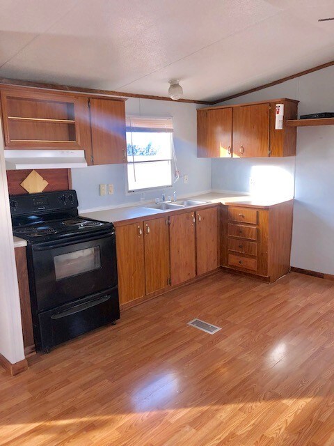 Building Photo - 1516 Jans Dr