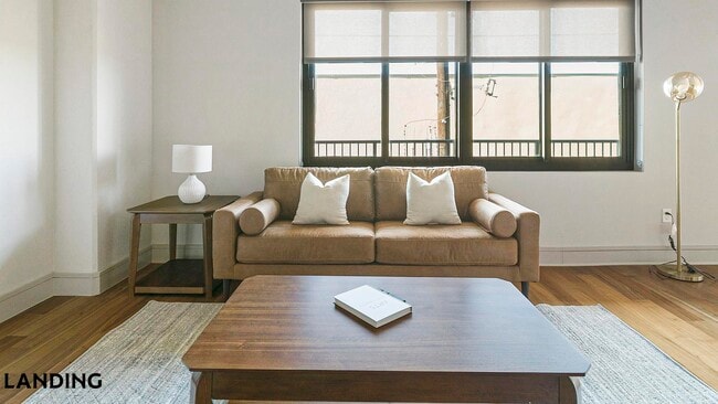 Building Photo - 1414 Wood Hollow Dr