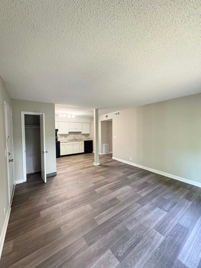 Photo - 4601 Packard Dr (Nashville, TN) Apartment