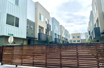 Building Photo - 932 Edy Ln