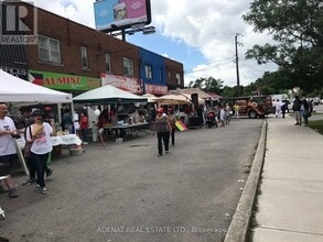 Building Photo - 371 Wilson Ave