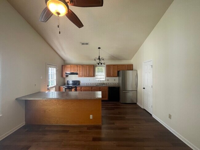 Foto del edificio - Recently Renovated!!Beautiful 3BR home.