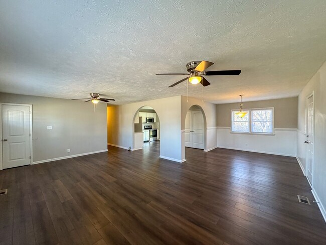 Foto del edificio - Cute 3 Bed 2 Bath Home in Fayetteville