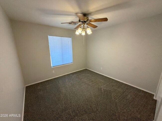 Foto del edificio - 13223 W Desert Rock Dr