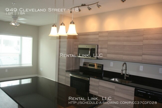Building Photo - Cleveland Street District Rental Available