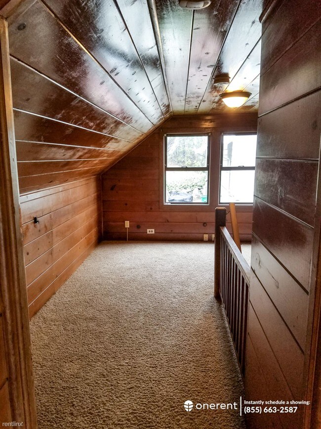 Building Photo - 4 br, 2.5 bath House - 911 Lakeside Ave S