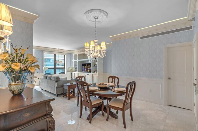 Foto del edificio - 10185 Collins Ave