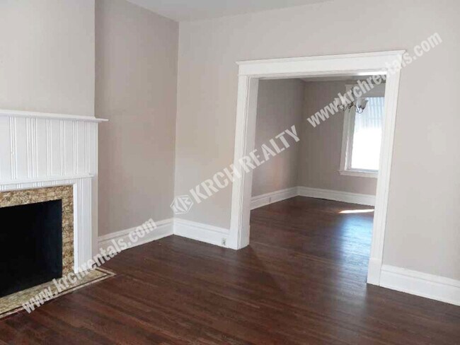 Building Photo - Beautiful 2-Bedroom 2-Bathroom Home!