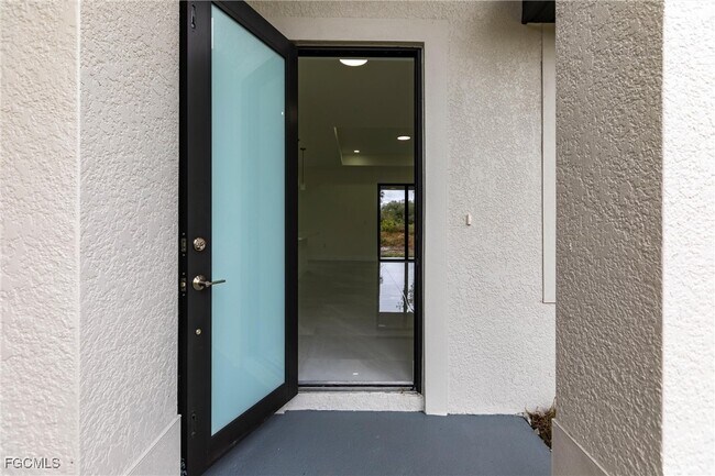 Building Photo - 1803 Leroy Ave