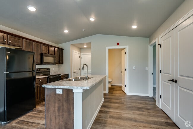 2HAB, 2BA - 929 ft² - Cocina - Fox Crossing Creek Apartments