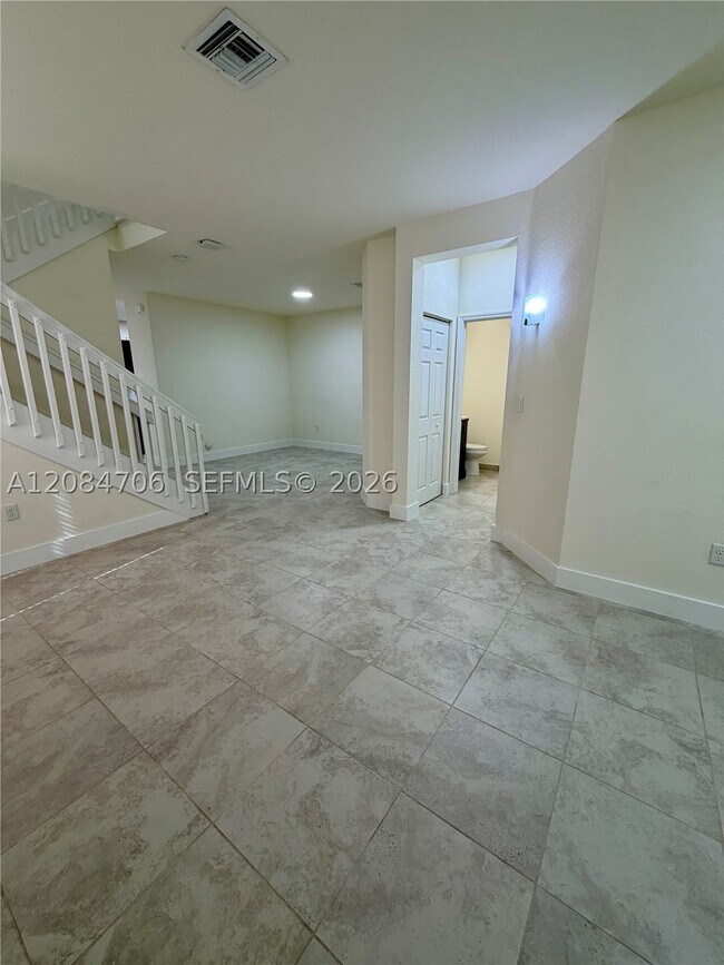 Building Photo - 6561 N Anise Ct
