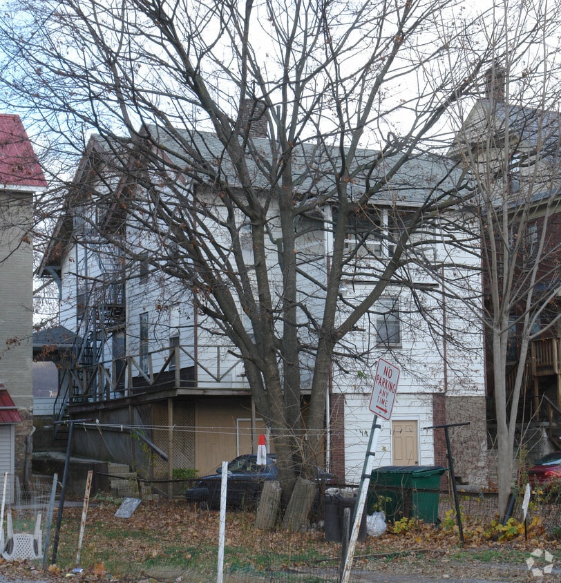 Building Photo - 1253 W 4th St