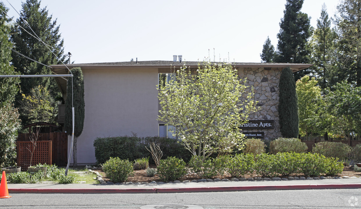 Building Photo - 723 Hunt Ave