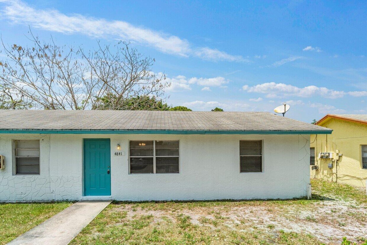 4841 Gulfstream Rd, Lake Worth, FL 33461 House Rental in Lake Worth