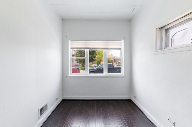 Foto del edificio - 3741 S 61st Ave