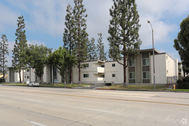 Foto del edificio - The Corinthian Apartments