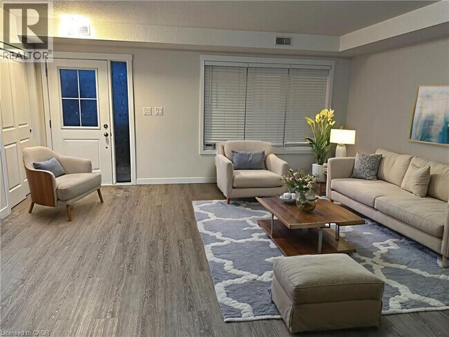 Photo du bâtiment - 160 Rochefort St.