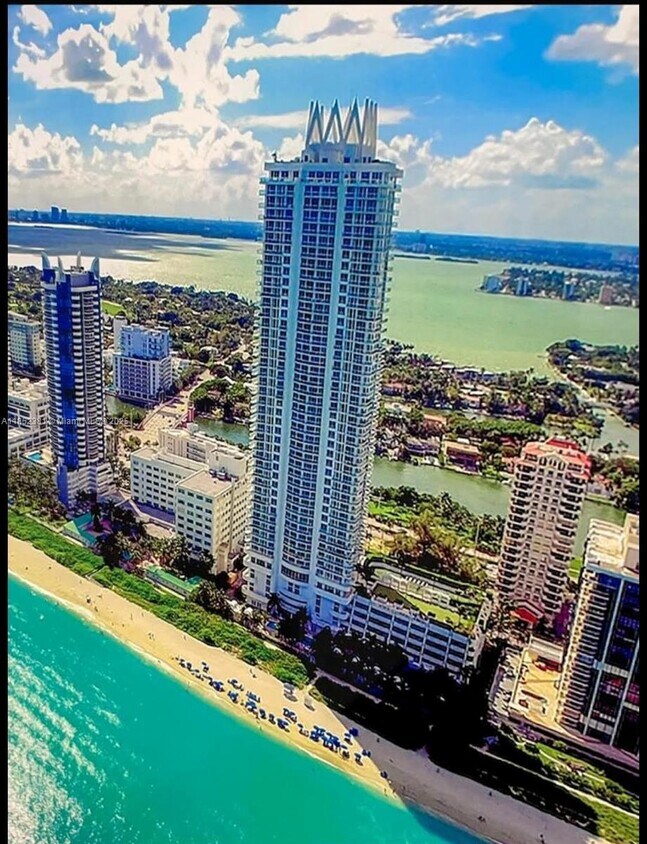 Foto principal - 6365 Collins Ave