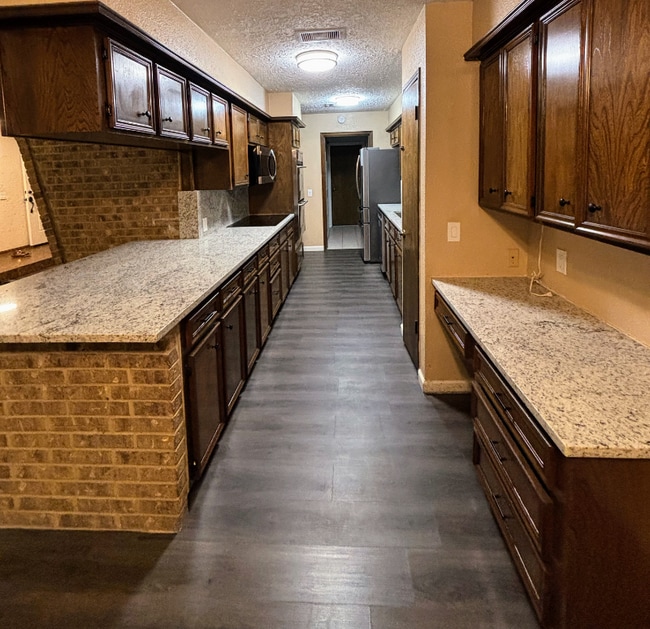 Building Photo - 714 Whitecap Dr