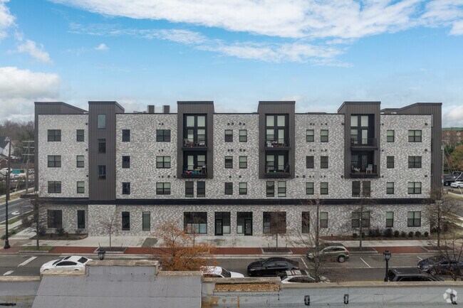 Foto del edificio - The Lift & The Rise on Jefferson
