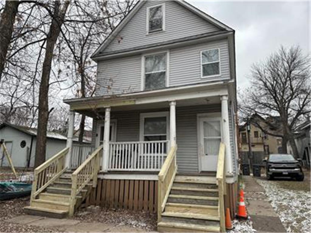 2707 1/2 W 2nd St, Duluth, MN 55806 Townhome Rentals in Duluth MN