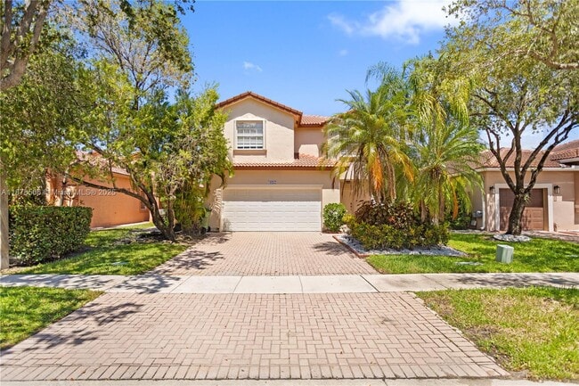 Foto del edificio - 19257 NW 13th St