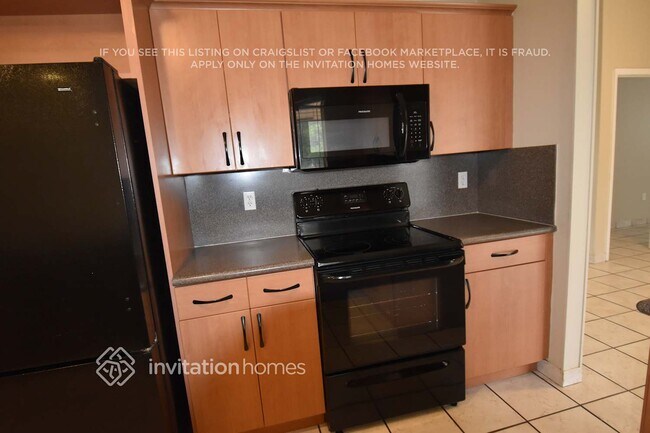 Foto del edificio - 6341 Sedgewyck Cir W