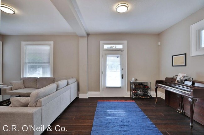 3 br, 2.5 bath House - 845 Studer Avenue photo'